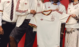Presentada la nueva camiseta visitante de España para el Mundial