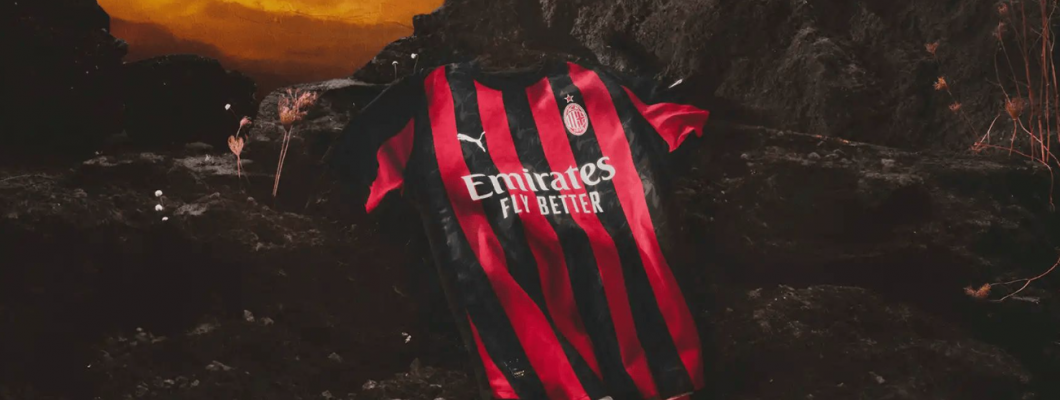 El Milan lanza su nueva camiseta de local para la temporada