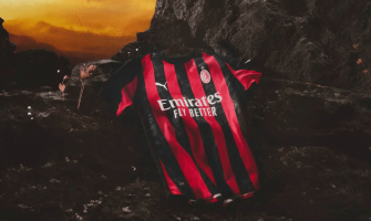 El Milan lanza su nueva camiseta de local para la temporada