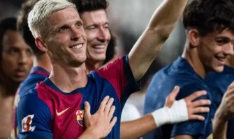 Olmo publicó una foto con la camiseta del Barcelona