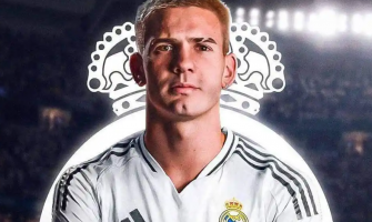 Mastantonno, de 18 años, viste la legendaria camiseta del Real Madrid
