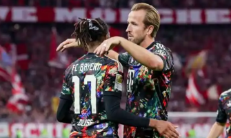 Kane establece un nuevo récord de 100 goles en la Bundesliga