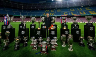 La trayectoria del legendario centrocampista del Barcelona llega a su fin