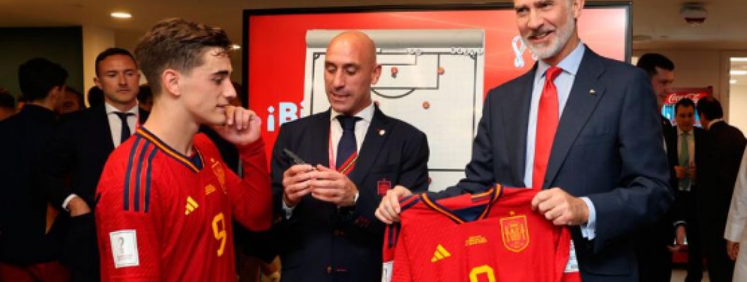 El escándalo entre la 'futura reina' y la estrella del fútbol