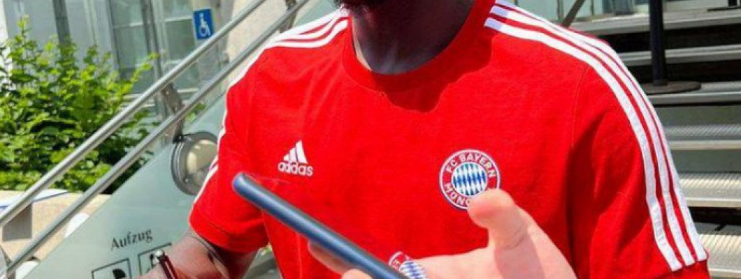 Mané viste la camiseta del Bayern